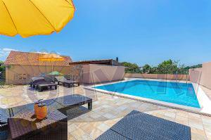 Vacation house Rossi with pool, Dalmatia, Riviera Sibenik, Primosten, Krculj-Harambasini