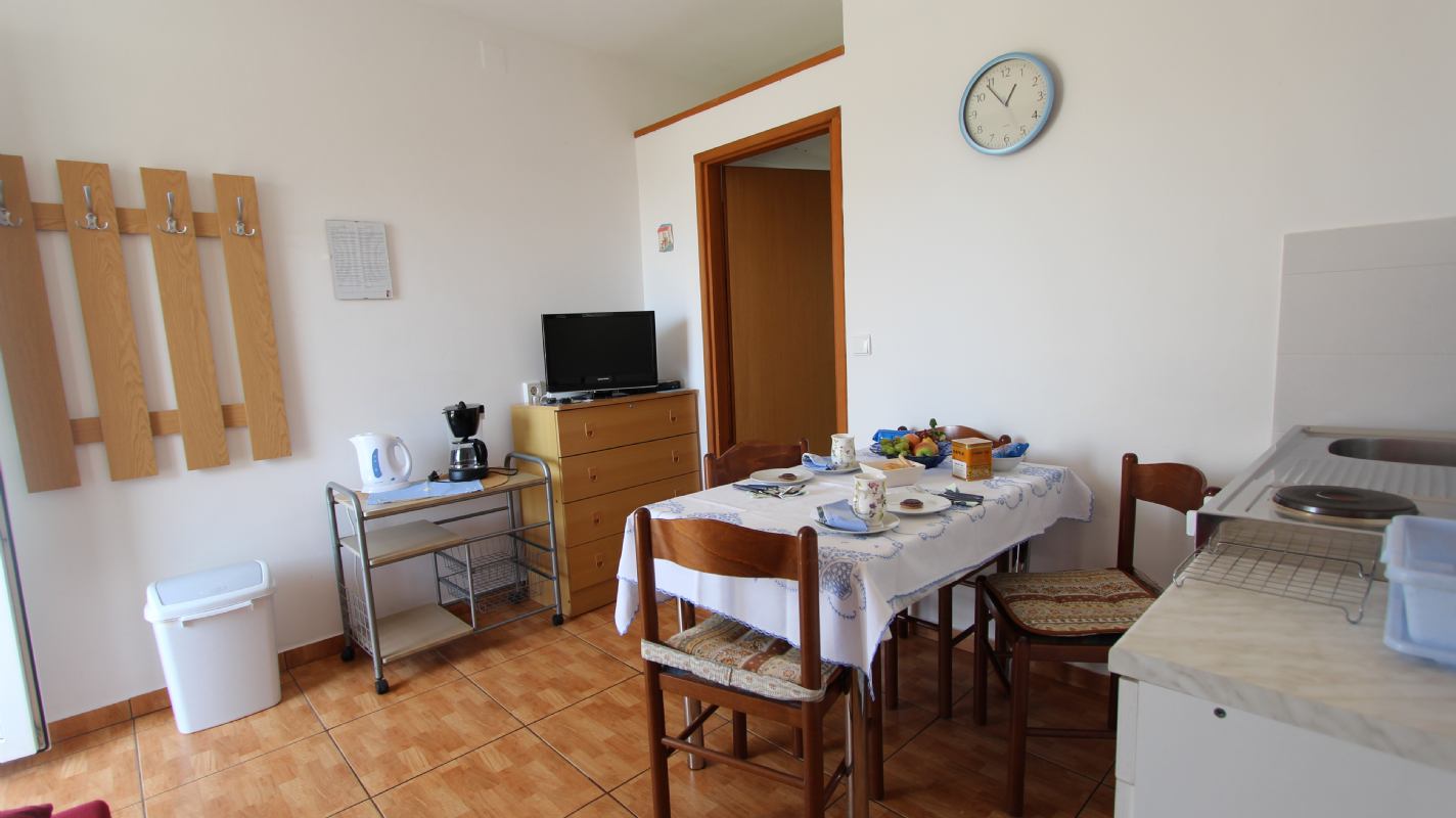 Apartman Kamenar 3