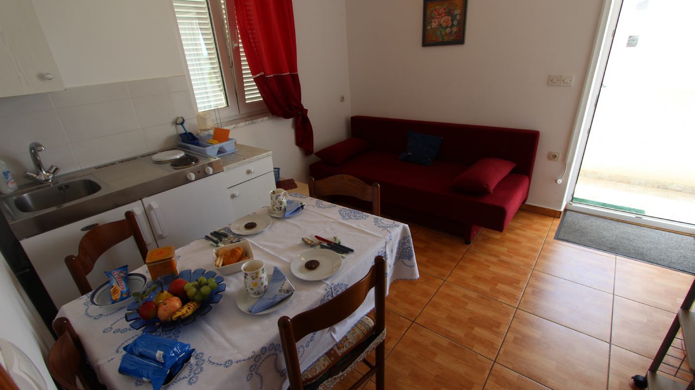 Apartman Kamenar 3