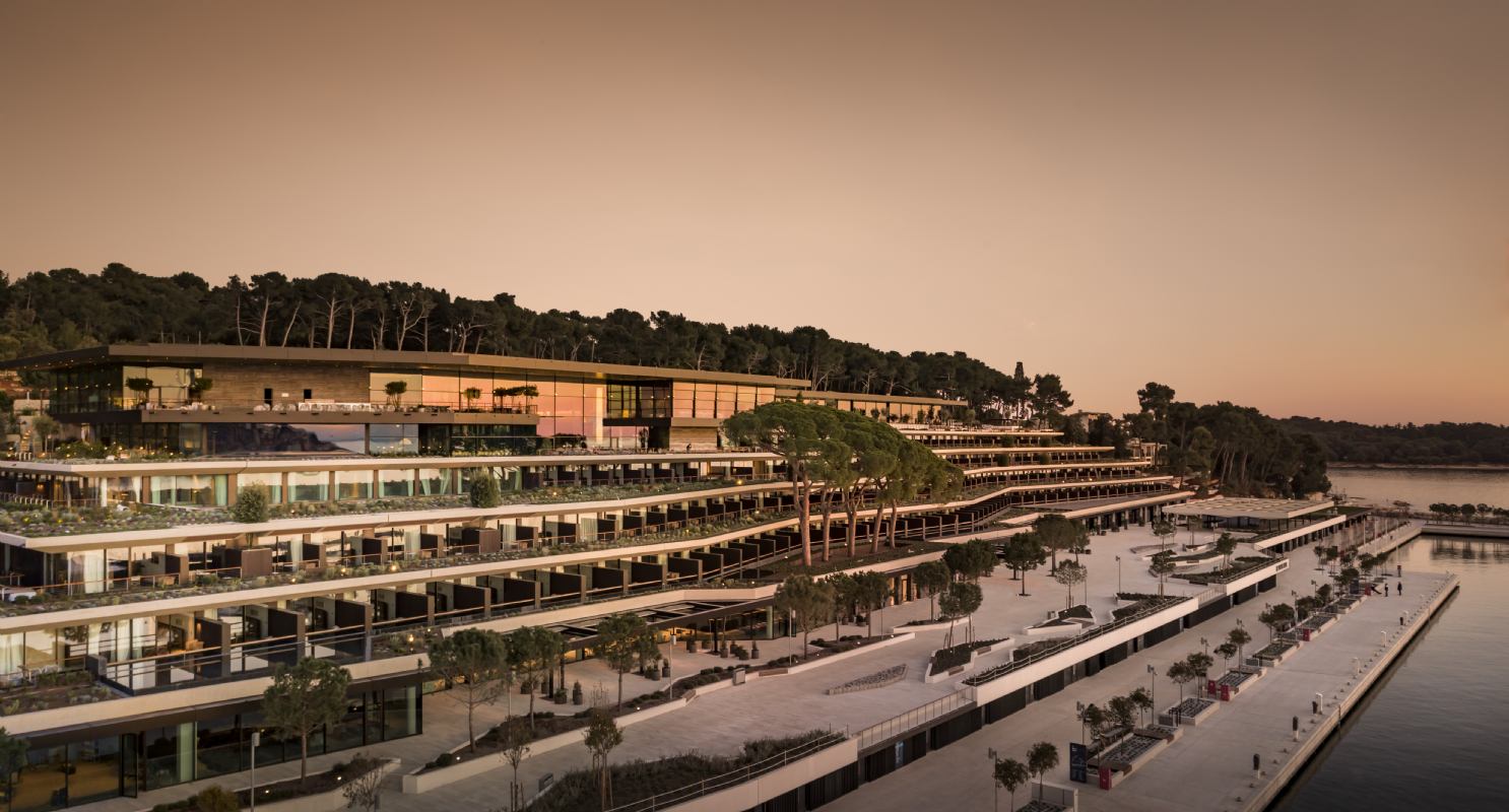 Grand Park Hotel 