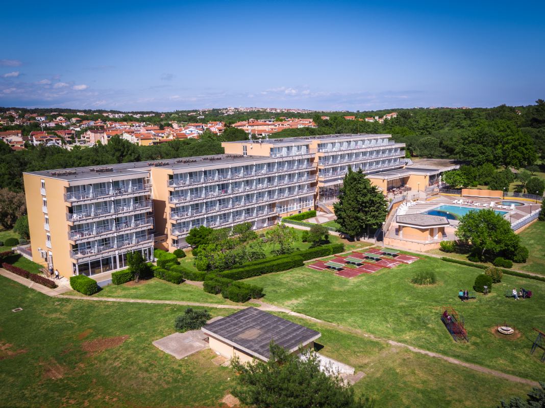 Arena Hotel Holiday 