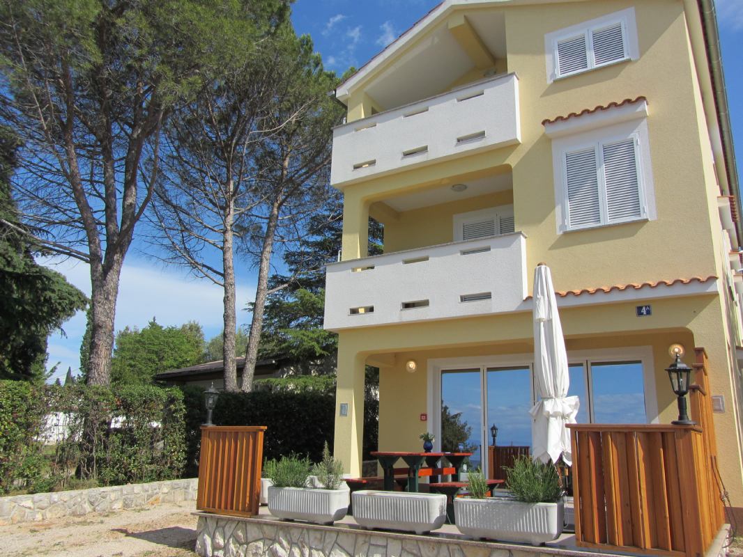 Apartments Rova island Krk Malinska