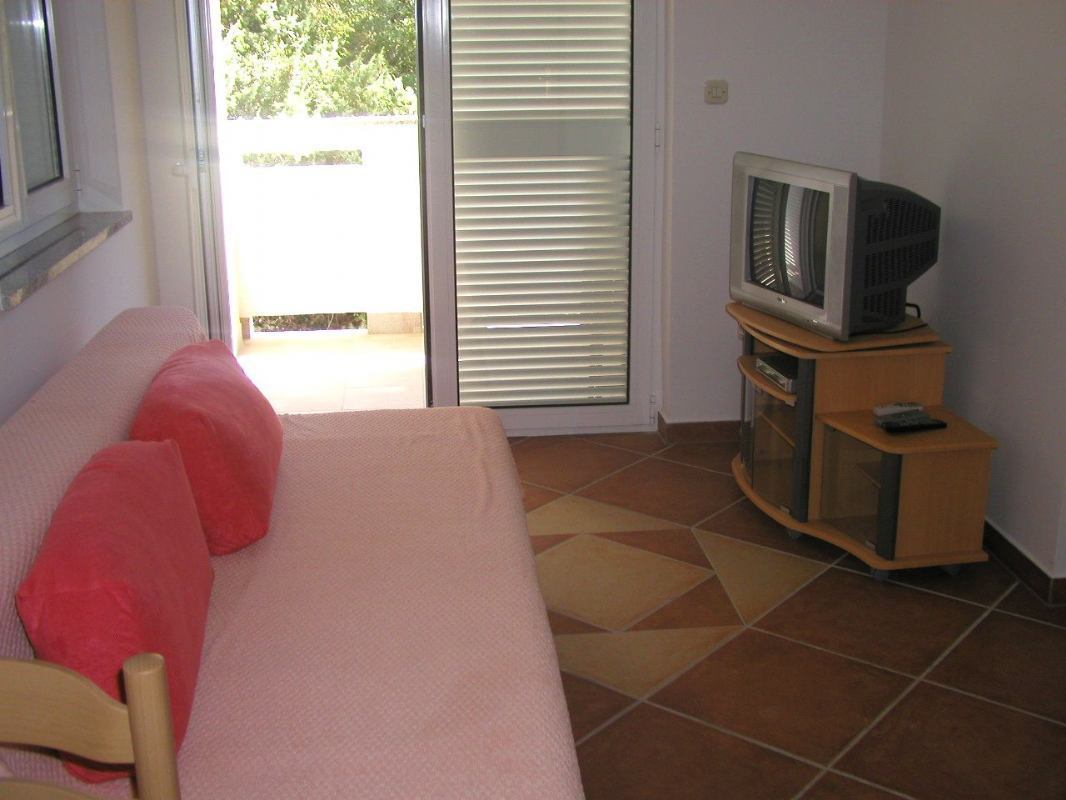 Apartment Rova 3