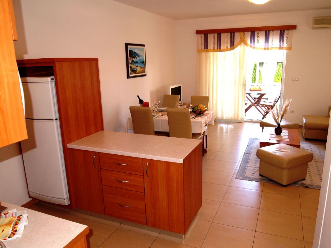 Apartment 4