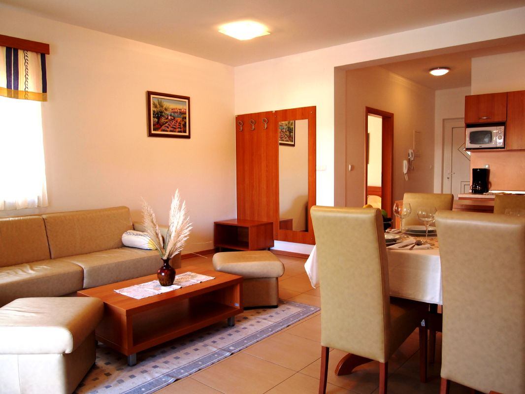 Apartment 4