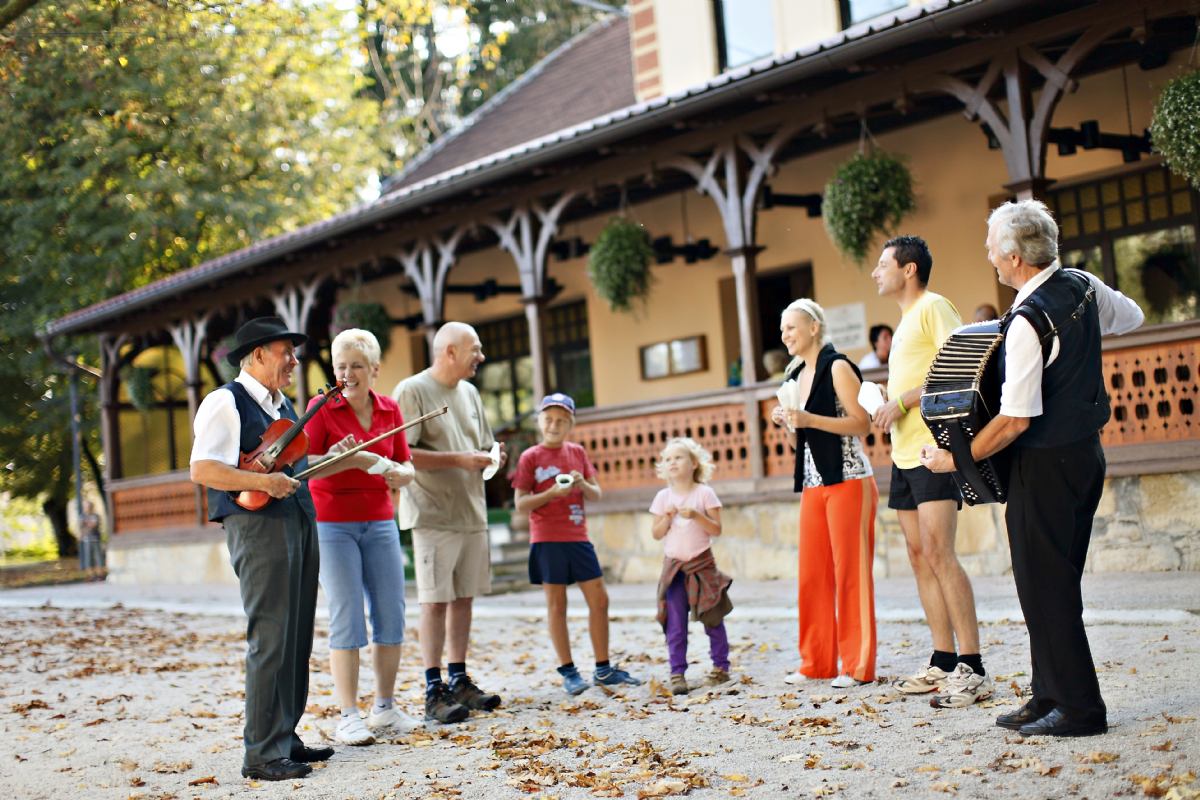Spaziergang durch die Radenska Quellen