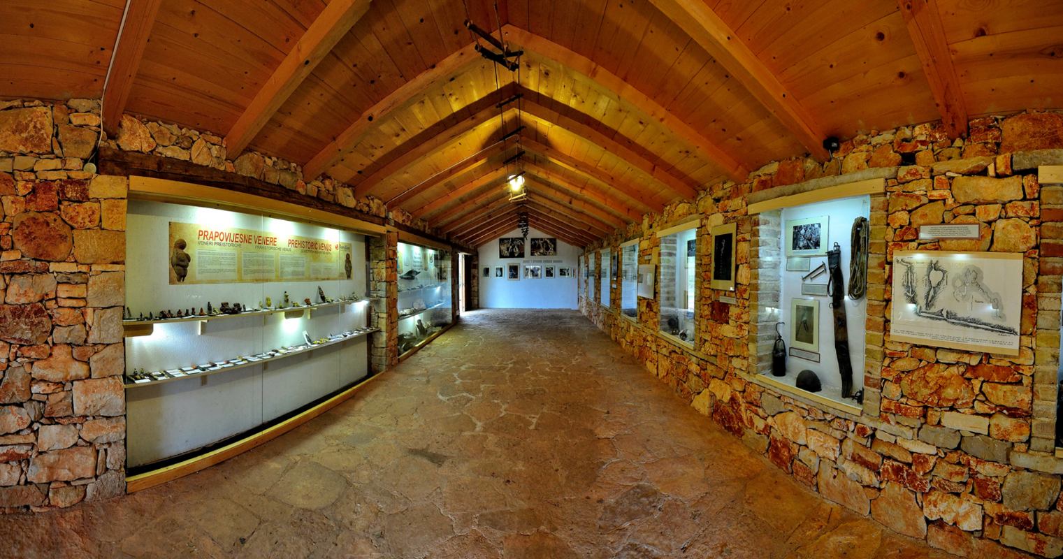 Höhle Baredine
