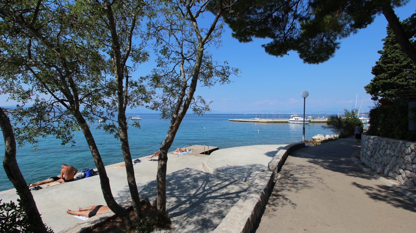 Apartment Adria 3 island Krk Malinska