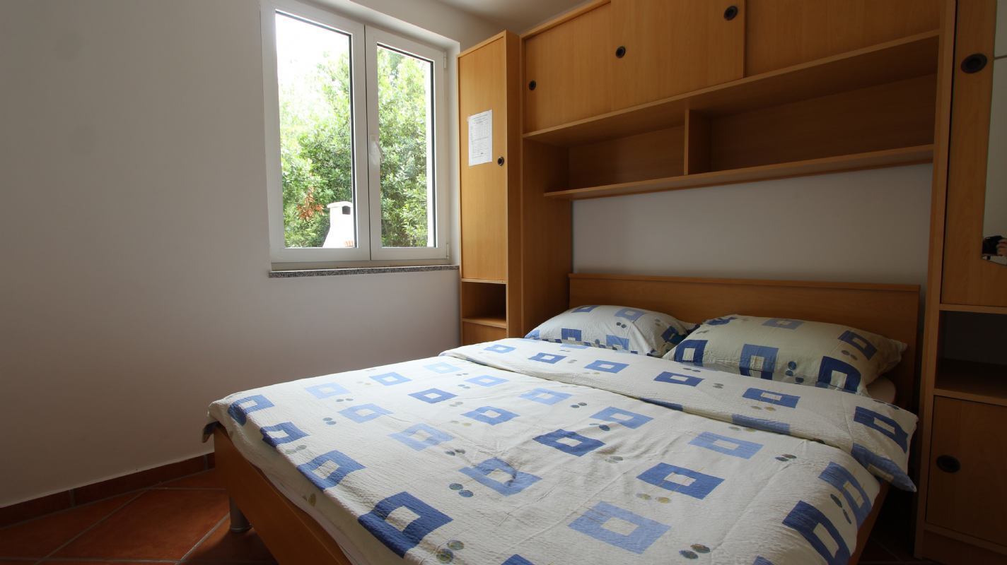 Apartment Rova 1