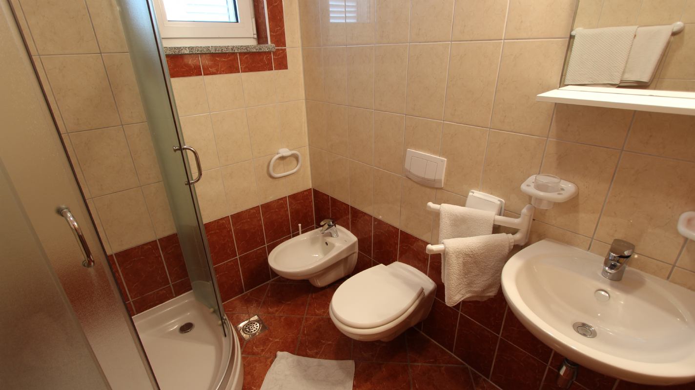 Apartment Rova 2