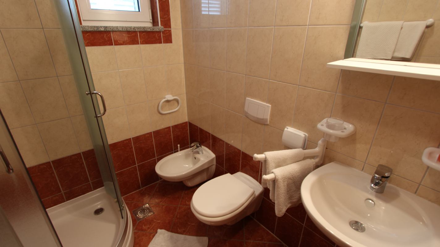 Apartment Rova 2