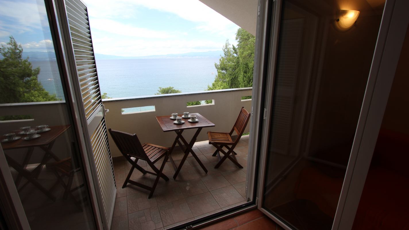 Apartment Rova 4