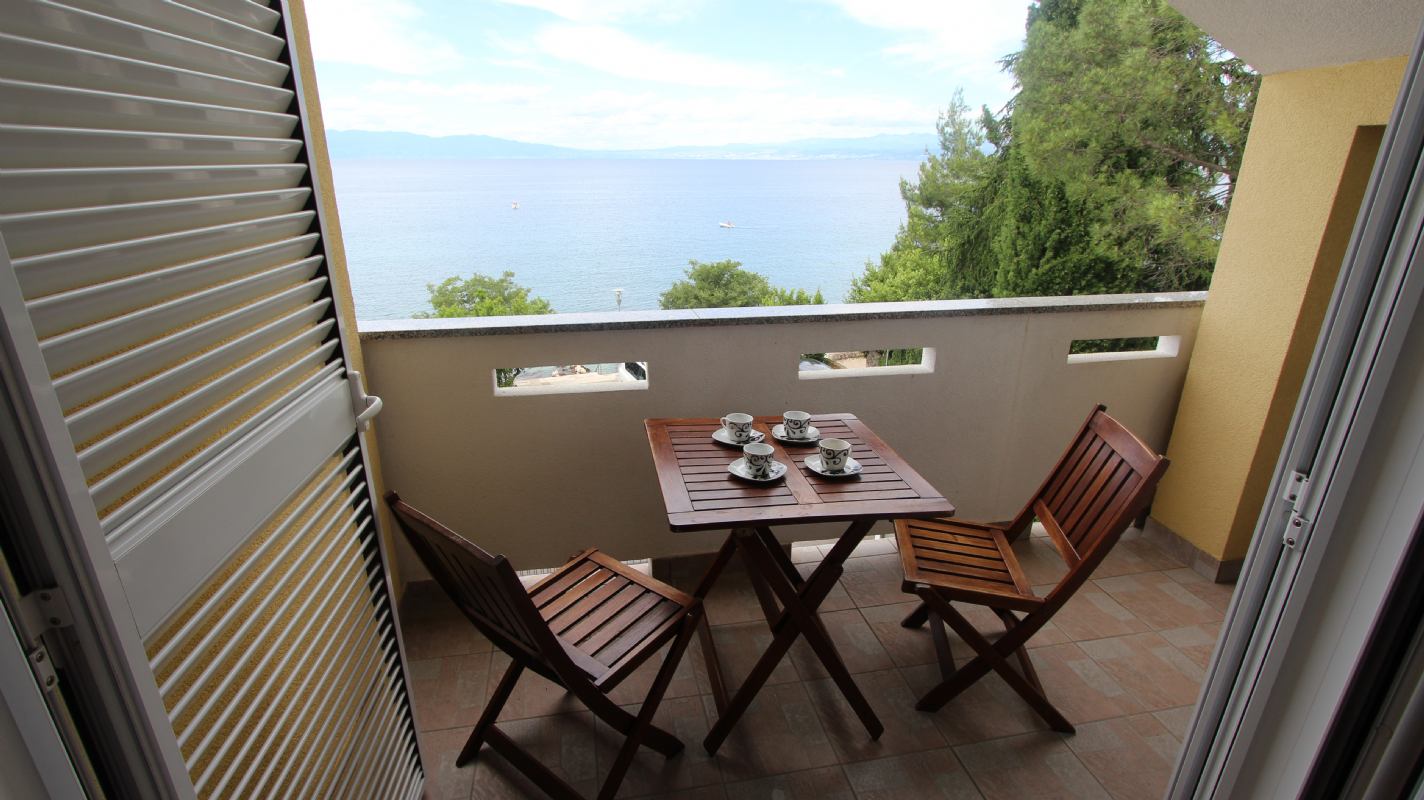 Apartment Rova 4