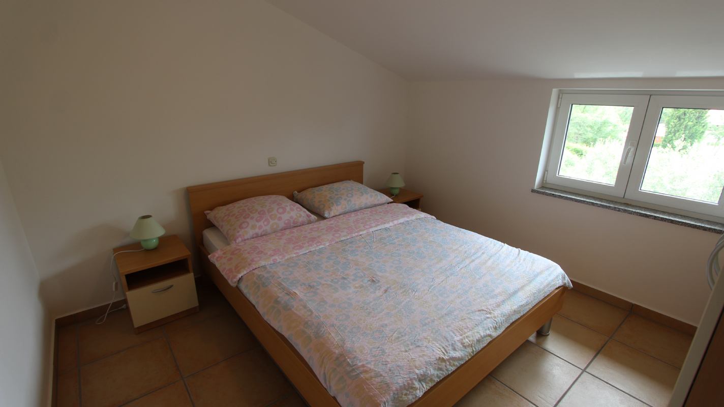 Apartment Rova 4