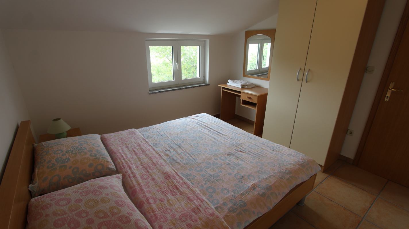 Apartment Rova 4