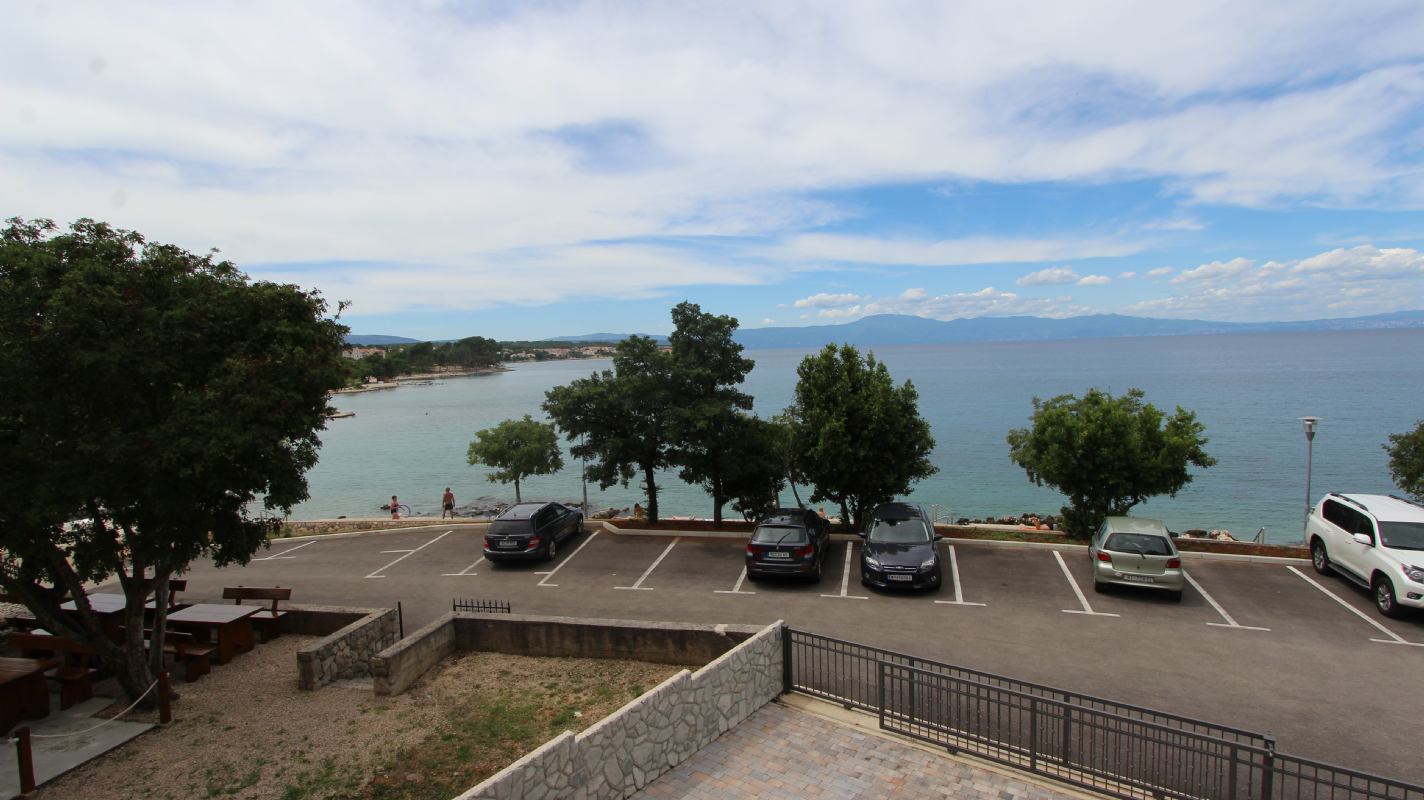 Apartment Rova 4
