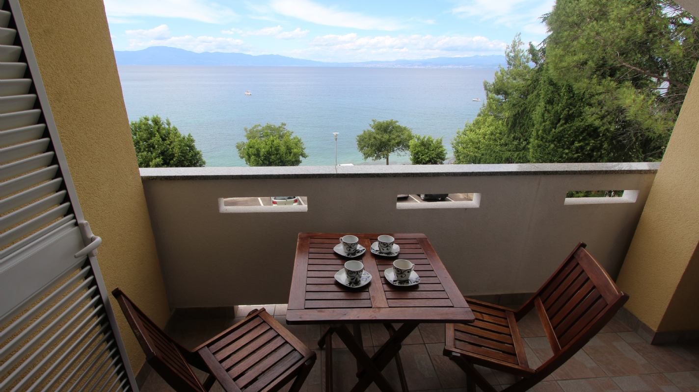 Apartment Rova 4