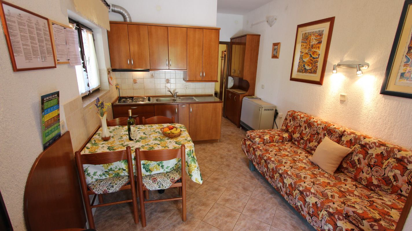 Apartment Miranda island Krk Gostinjac
