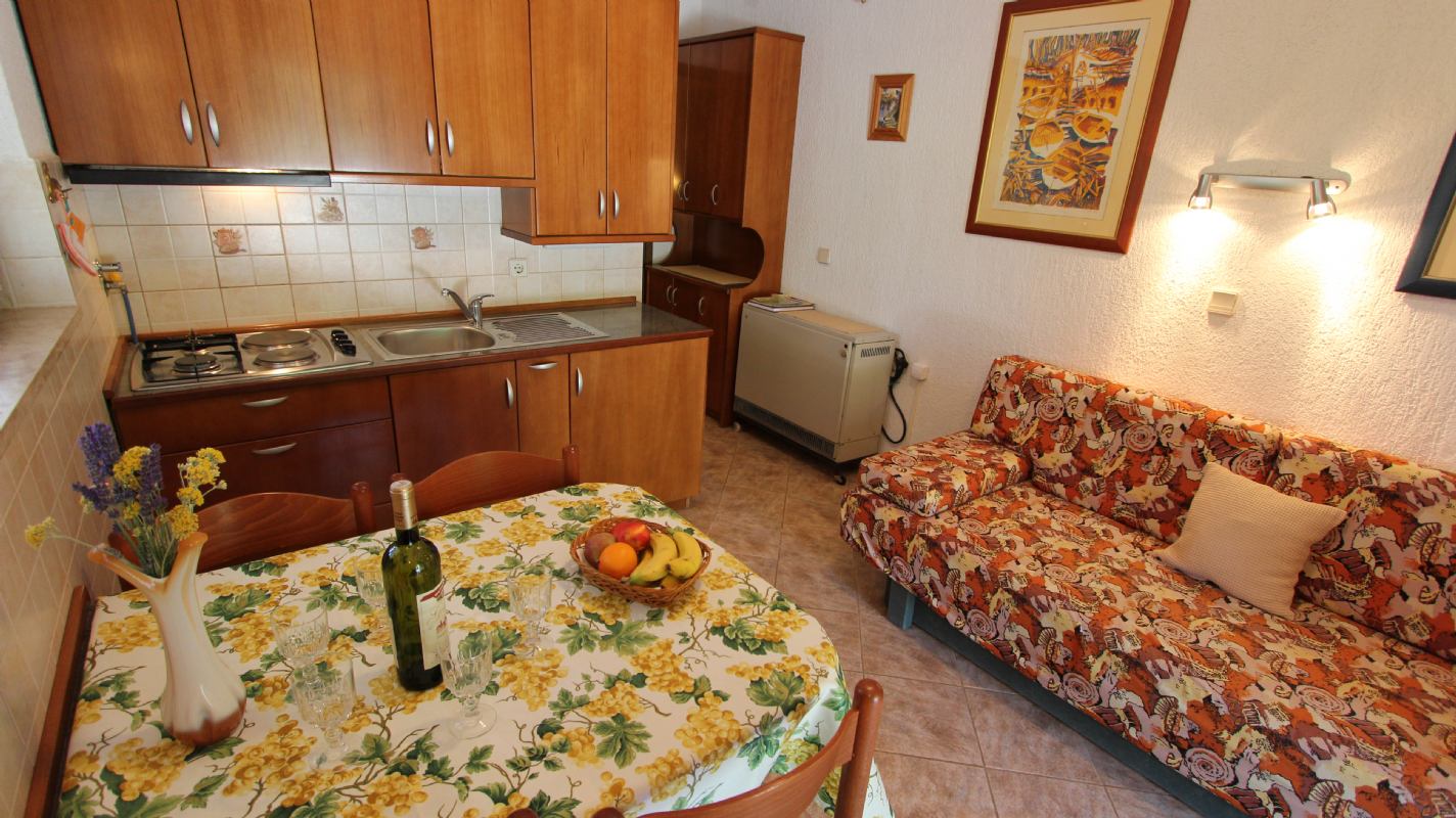 Apartment Miranda island Krk Gostinjac