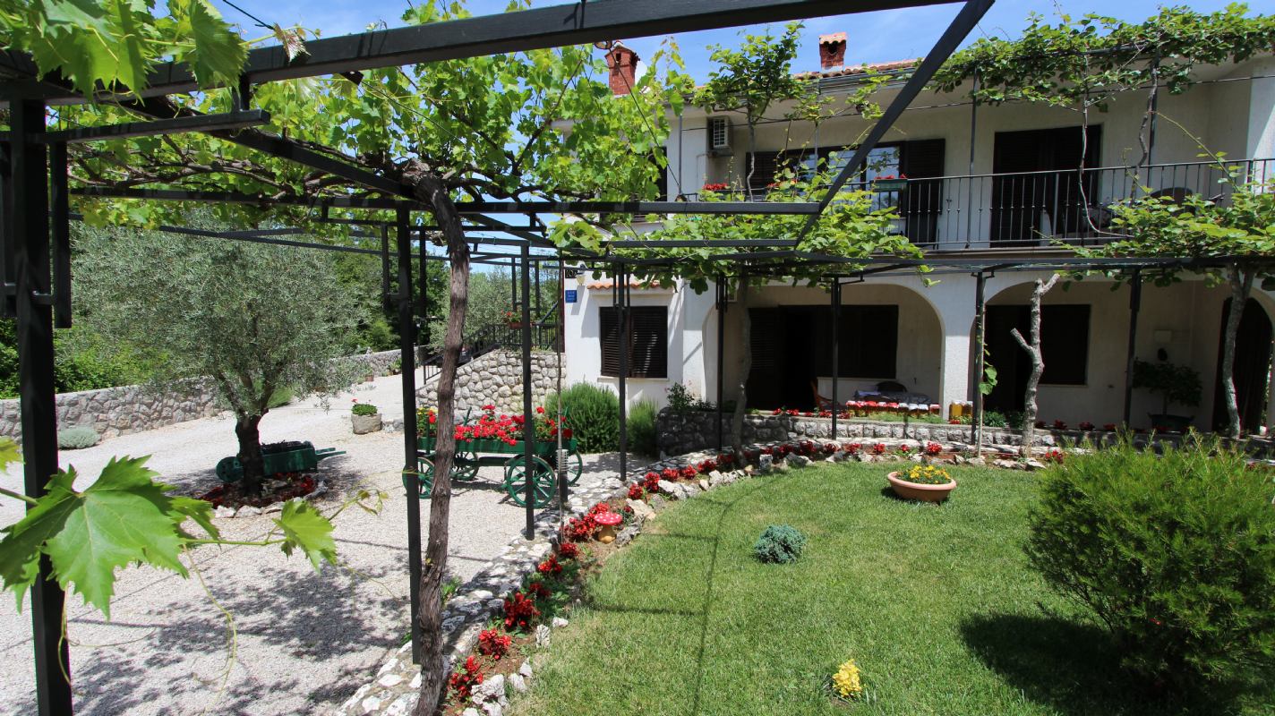 Apartment Miranda island Krk Gostinjac