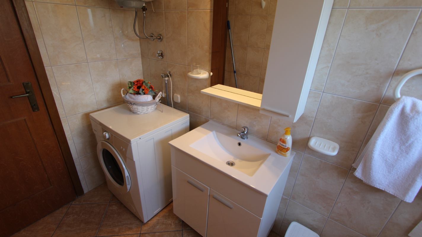 Apartman Ap6+1 br1 otok Krk Malinska