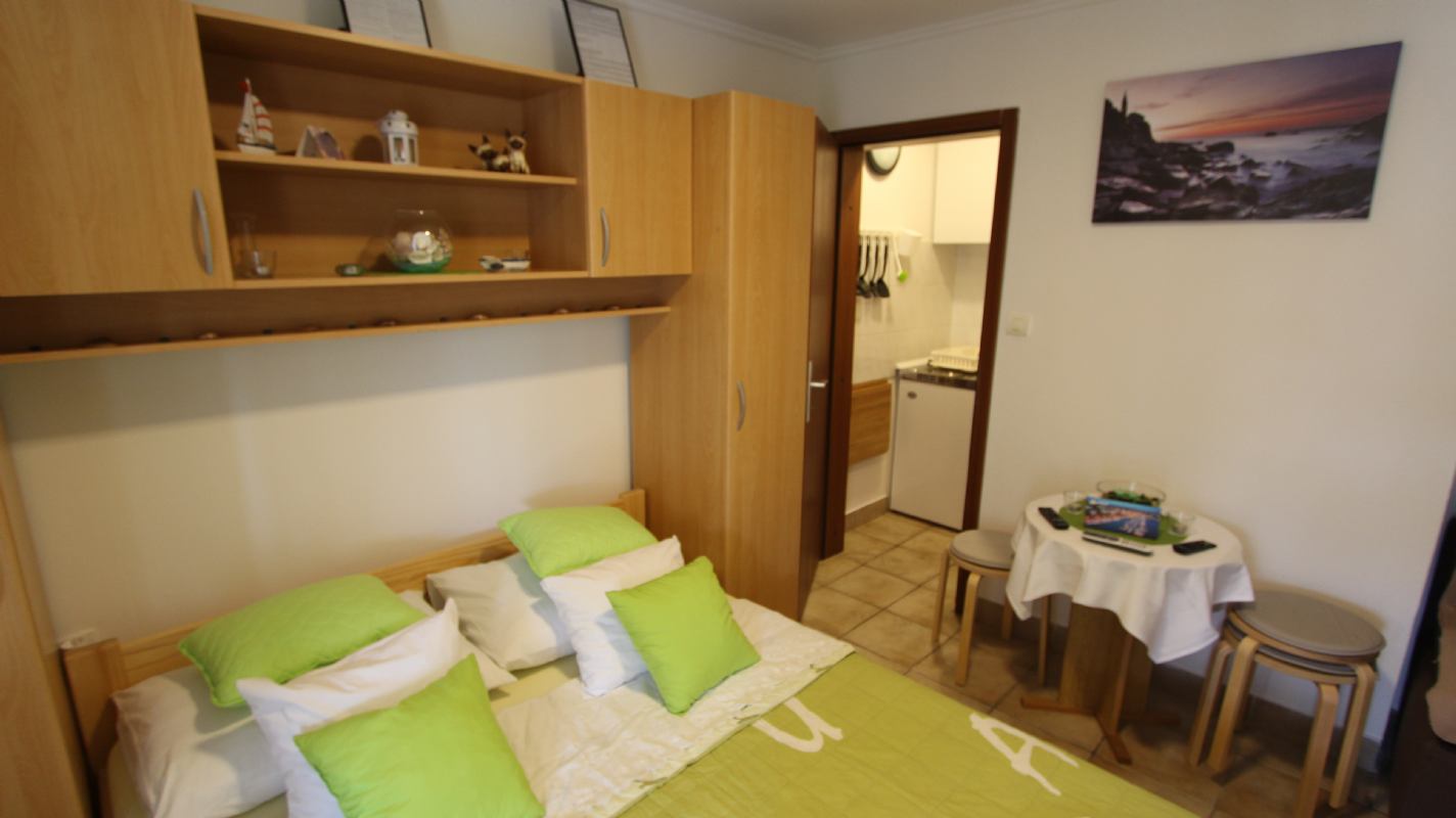 Kreslin Studio 1 otok Krk VantačićiMalinska 