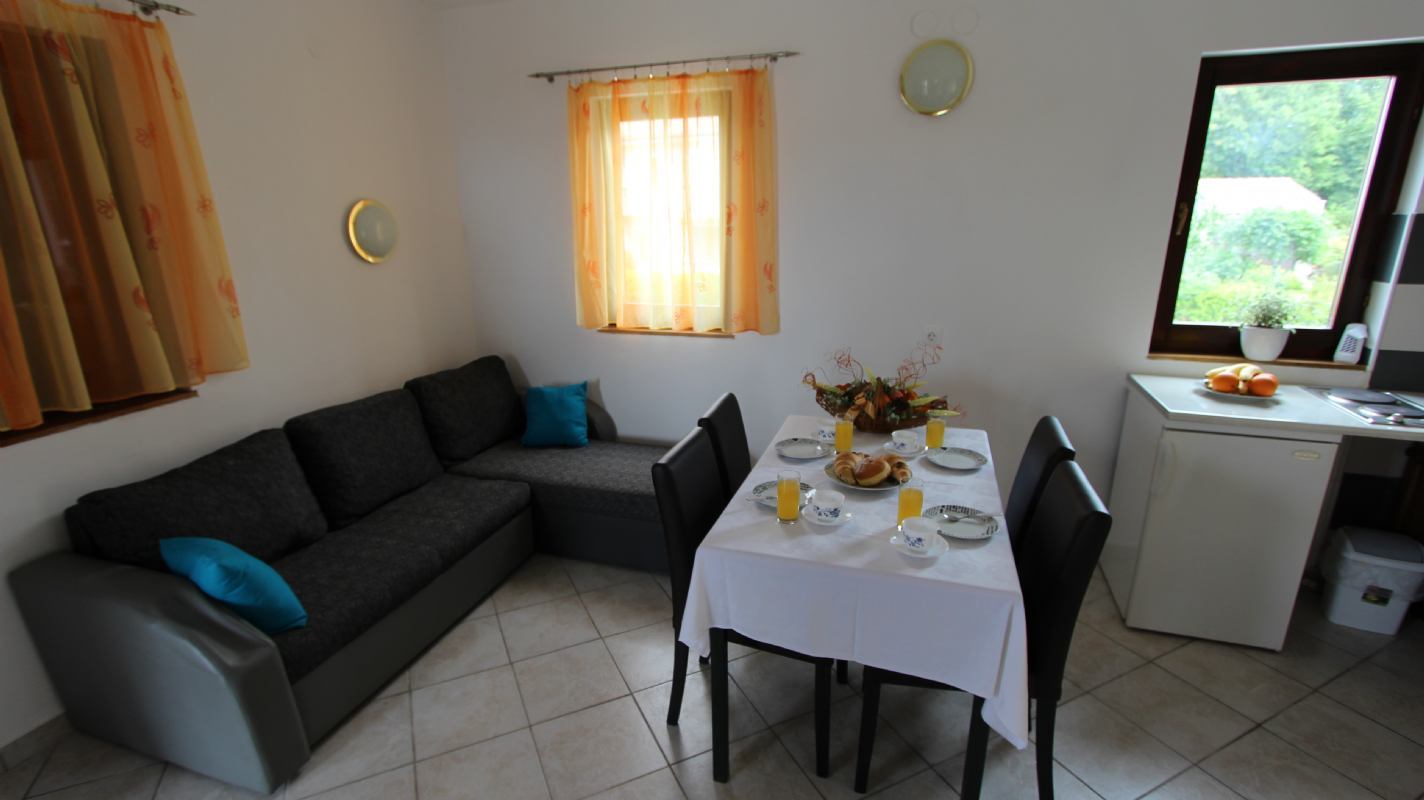 Apartment Kovačić 2 Island Krk Malinska