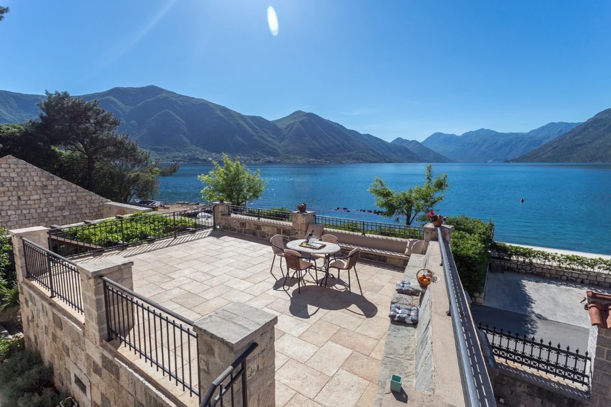 Villa Dena Kotor bucht Montenegro