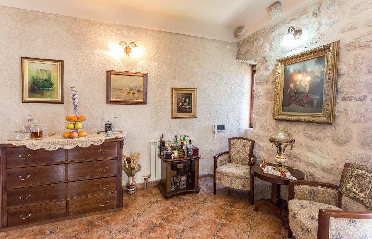 Villa Dena Kotor bucht Montenegro