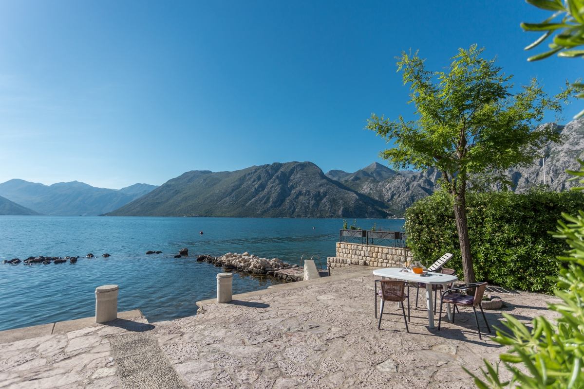 Villa Dena Kotor bucht Montenegro