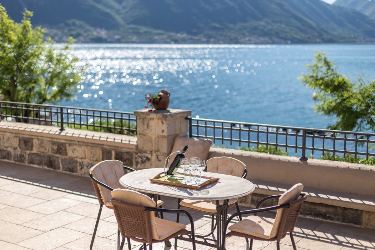 Villa Dena Kotor bucht Montenegro