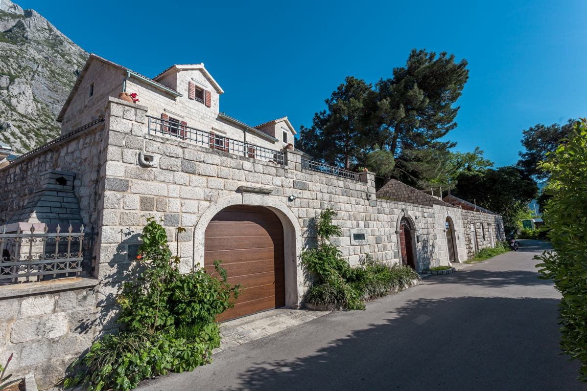 Villa Dena Kotor bucht Montenegro