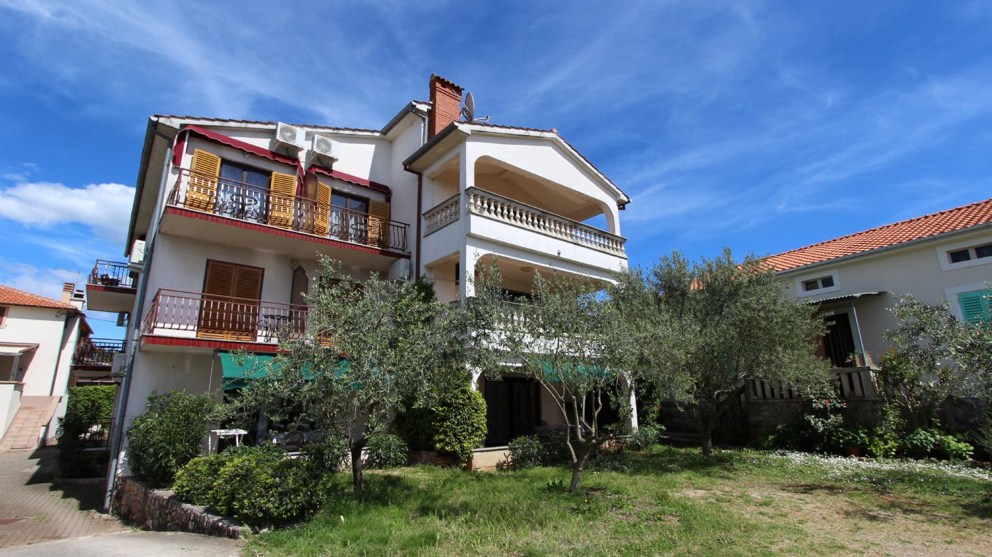 Apartments and rooms Jelka island Krk Malinska