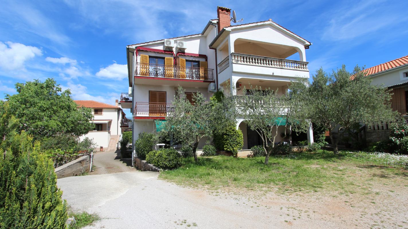 Apartments and rooms Jelka island Krk Malinska