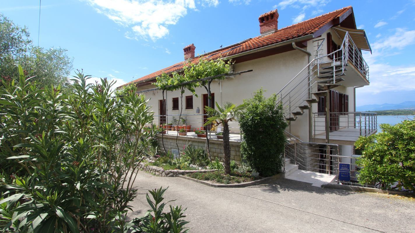 Apartments Mara Jurić island Krk Klimno