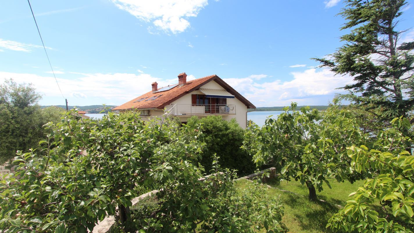 Apartments Mara Jurić island Krk Klimno