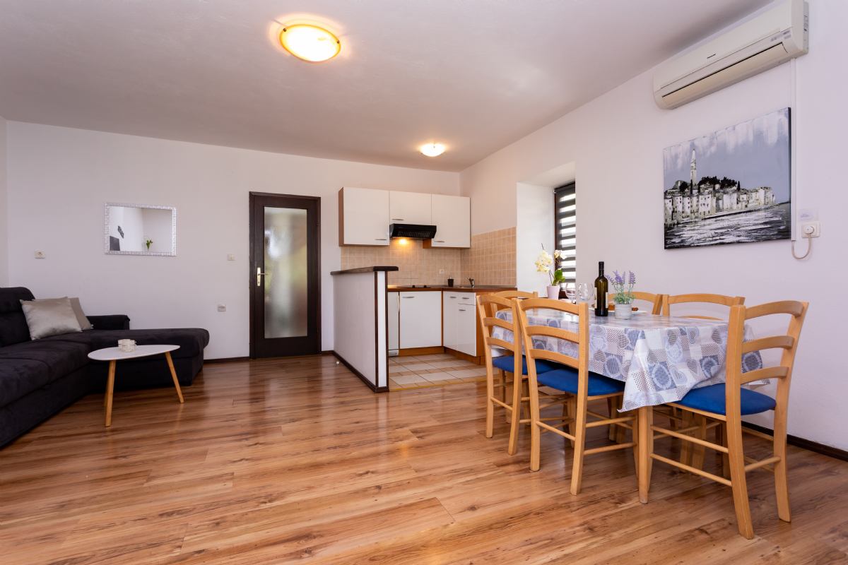 Apartman Seršić 1 otok Krk Malinska