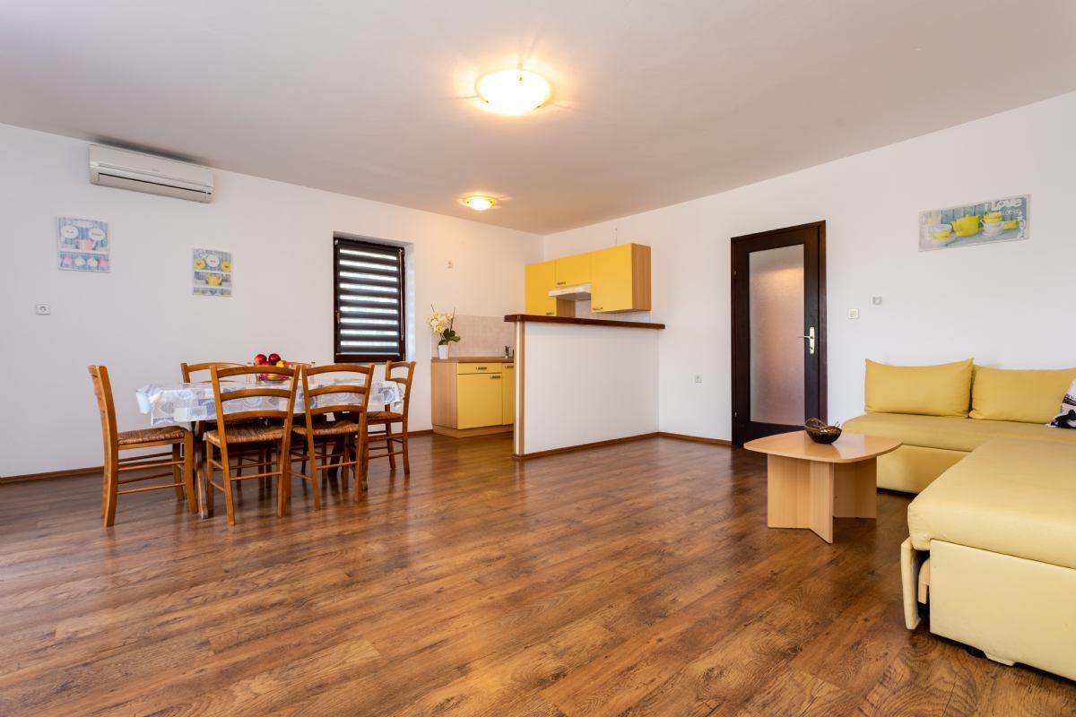 Apartman Seršić 2 otok Krk Malinska