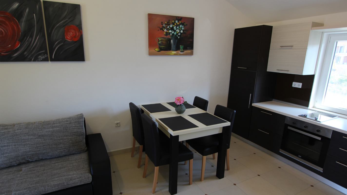 Apartman Jela 4