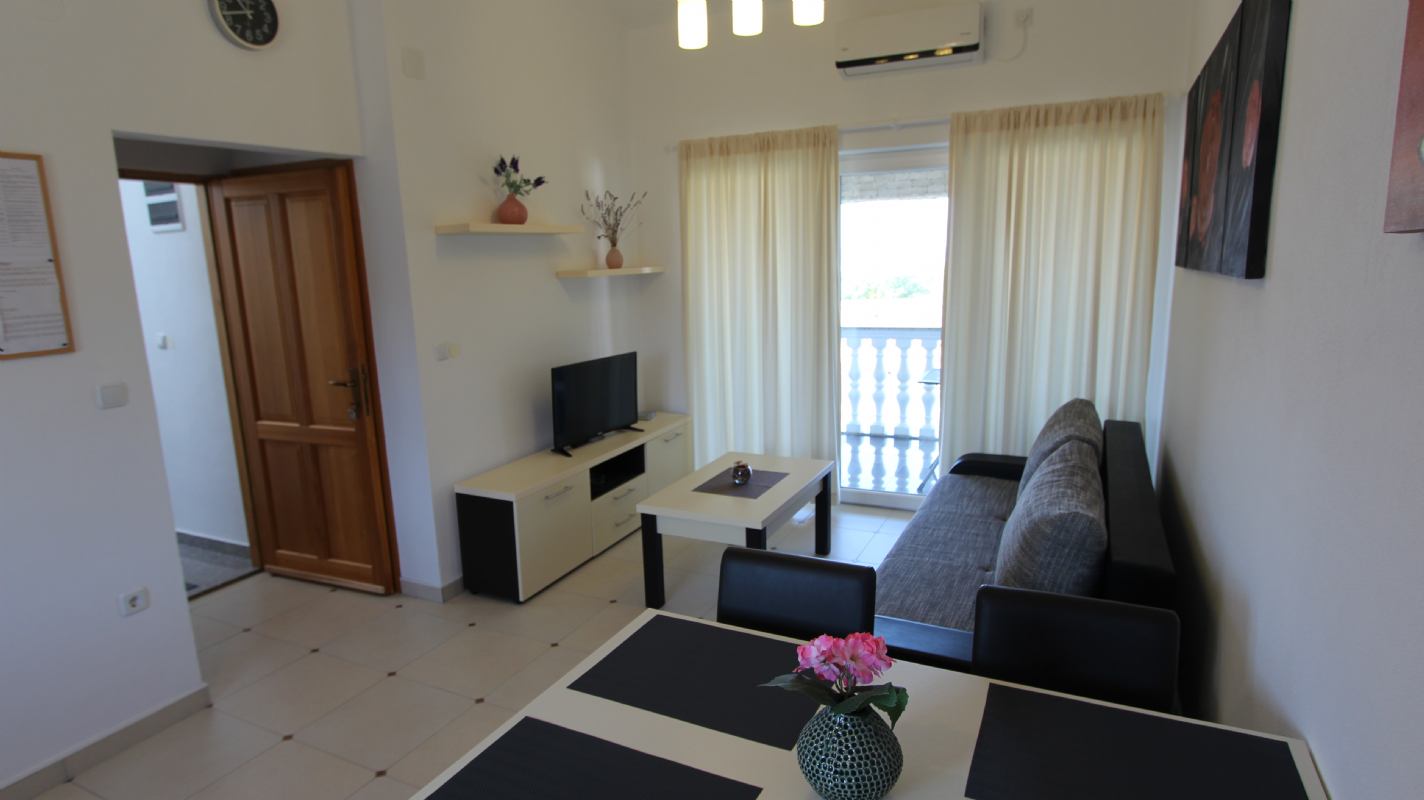 Apartman Jela 4