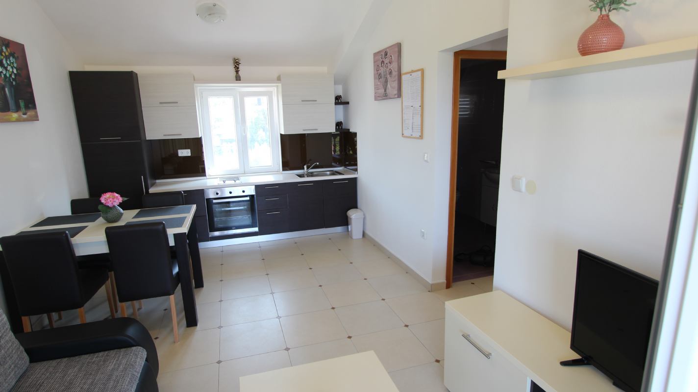 Apartman Jela 4