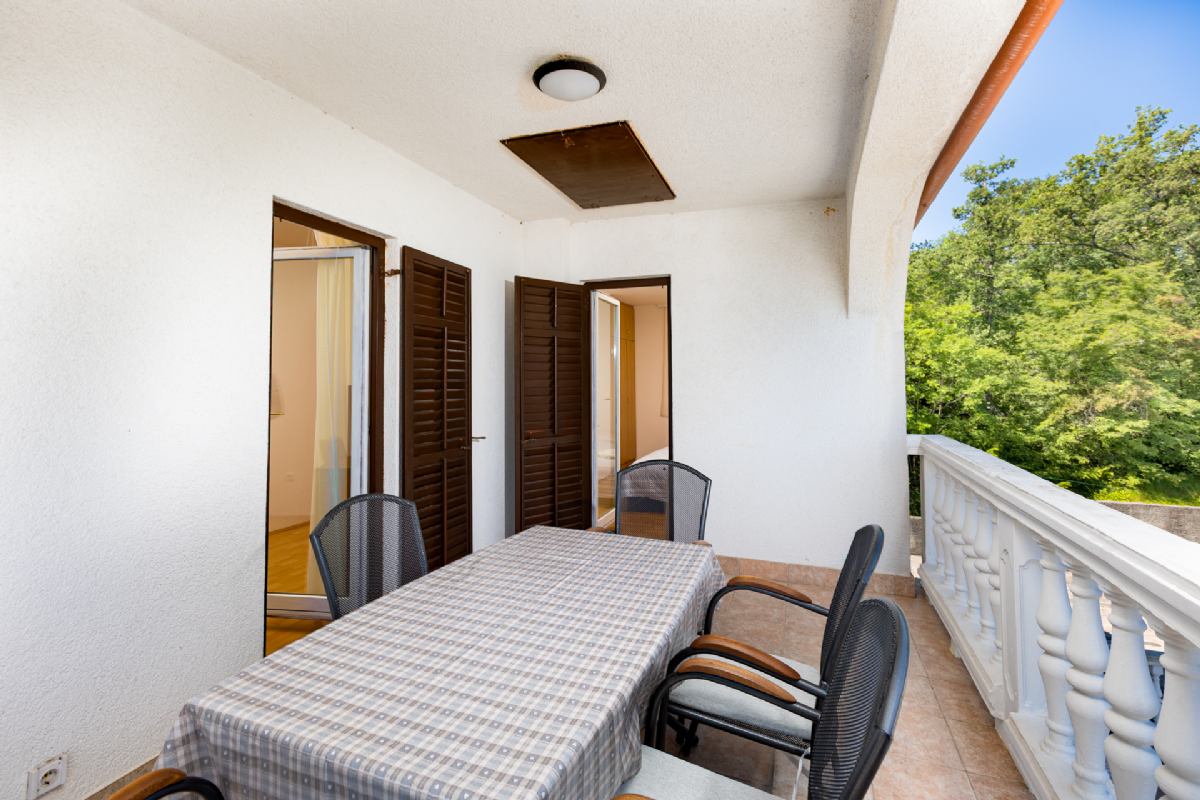 Room Vera 4
