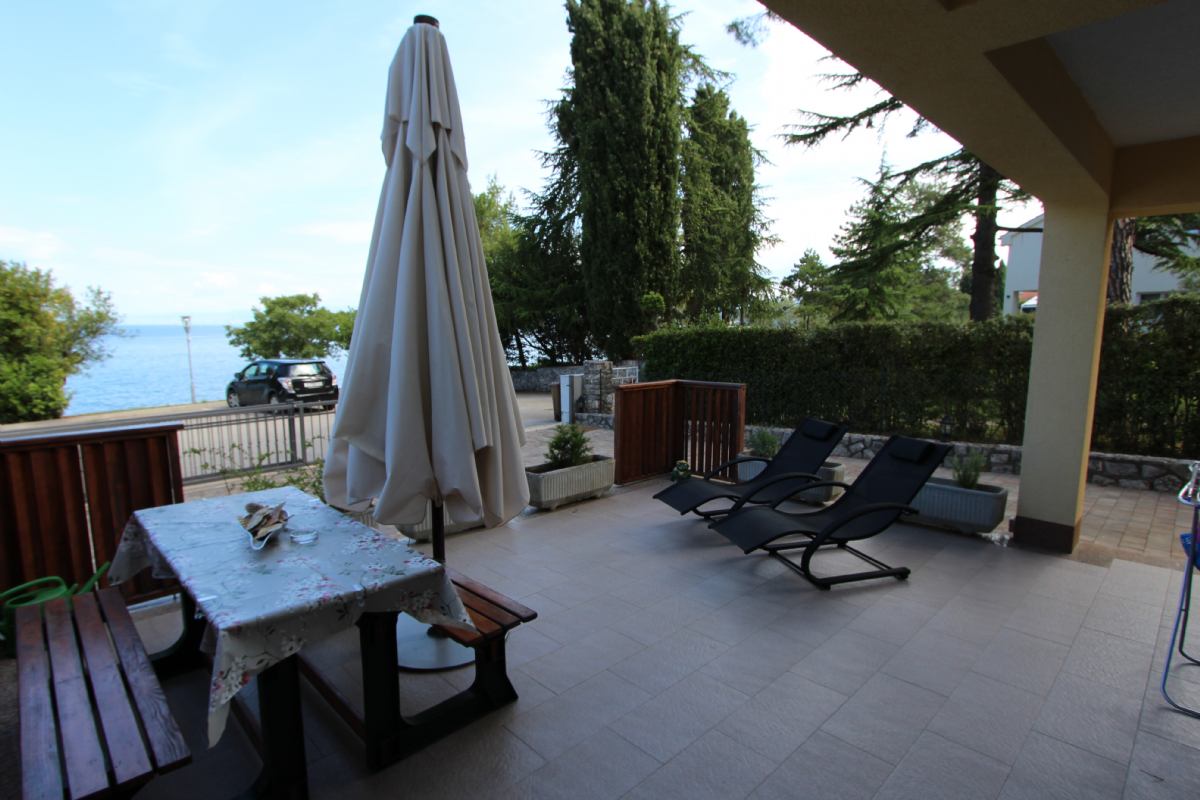 Apartment Rova 5