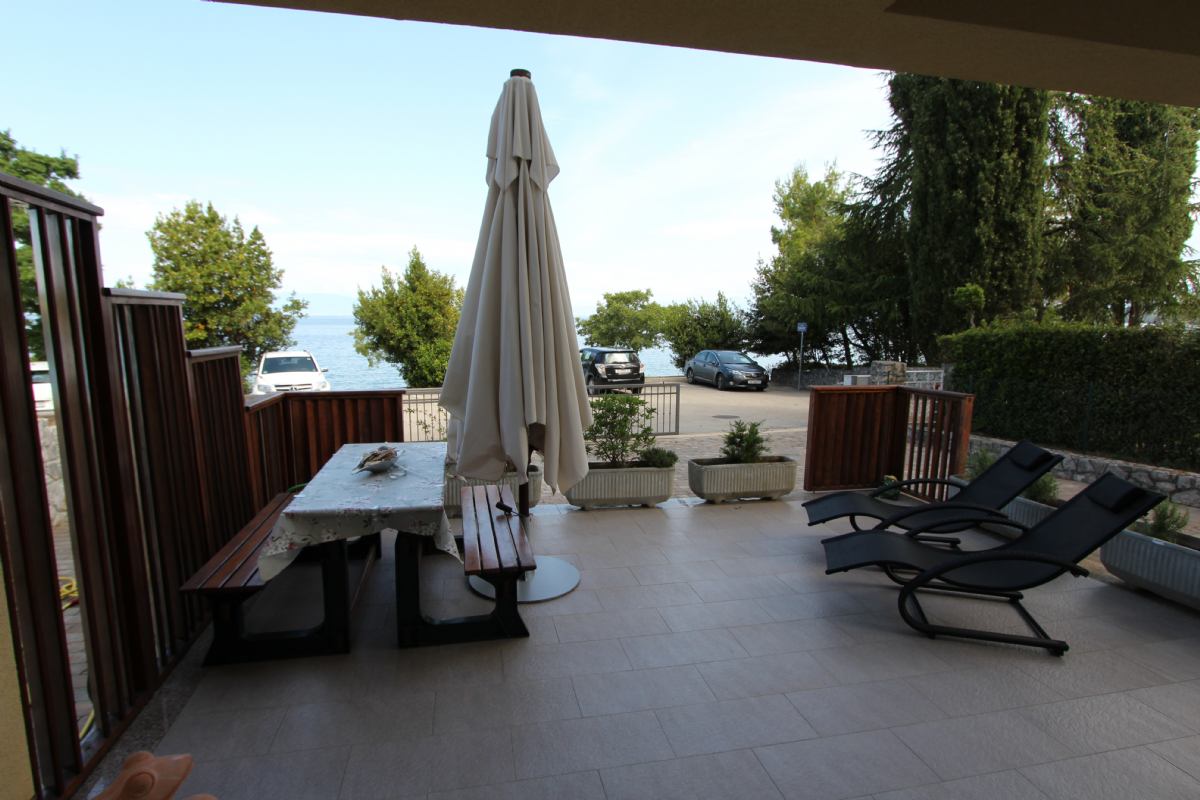 Apartment Rova 5