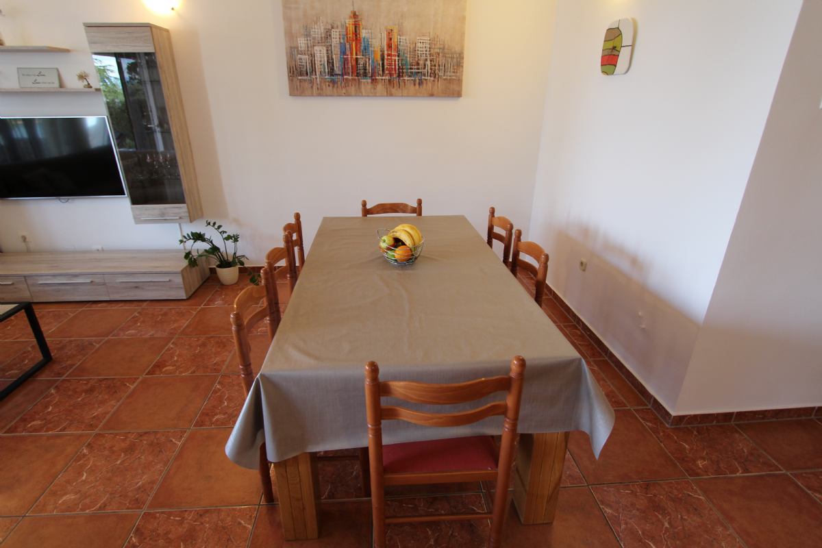 Apartment Rova 5