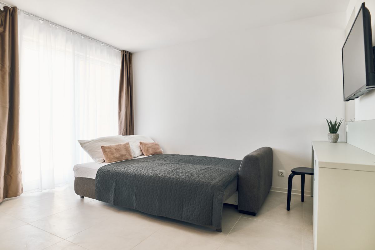 Appartamento con una camera da letto e terrazzo