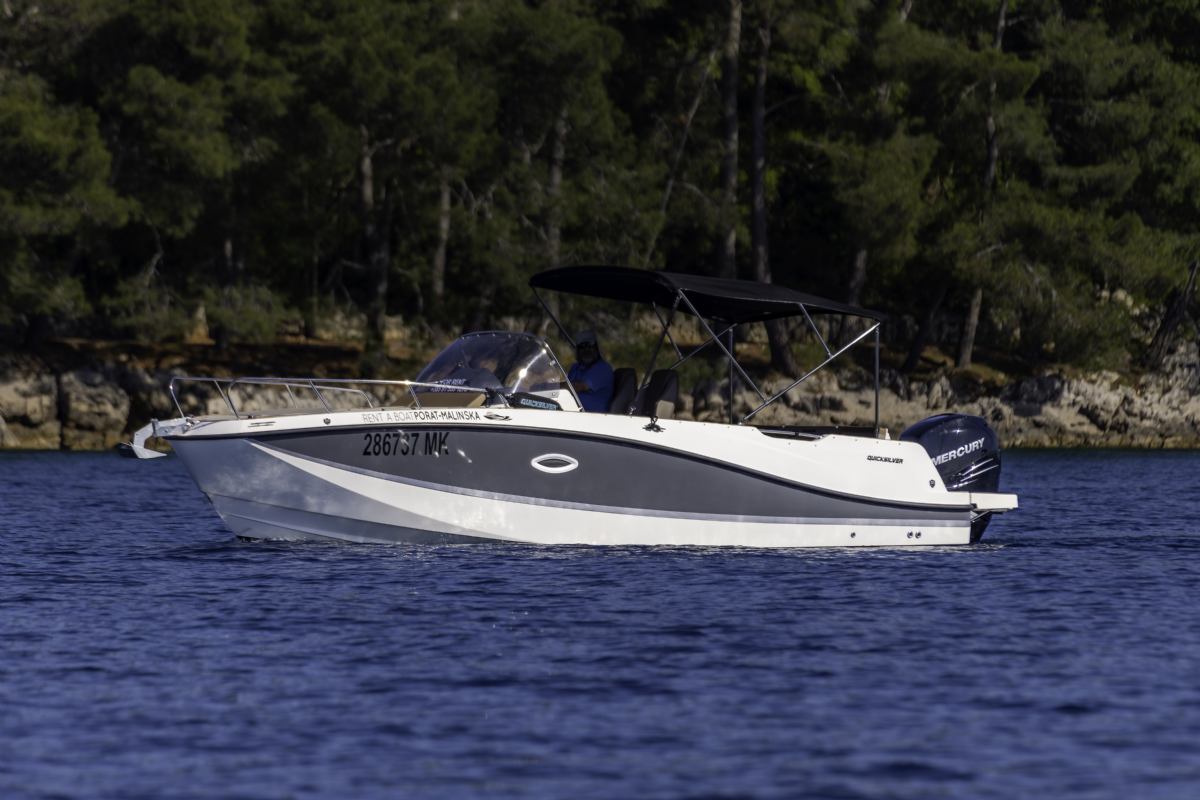 QUICKSILVER ACTIV 755 SUNDECK 