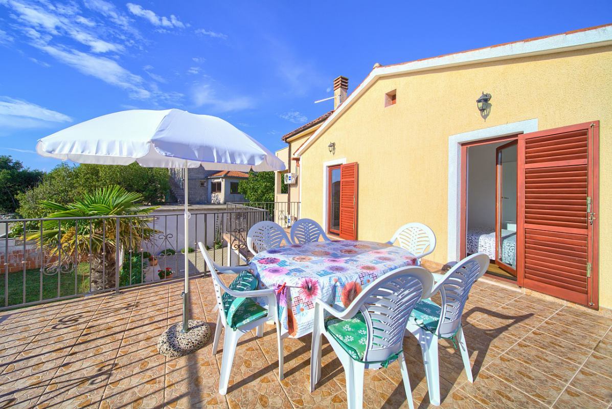 Ferienwohnung Lorena 4