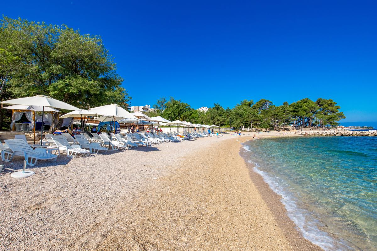 Blue Waves Resort