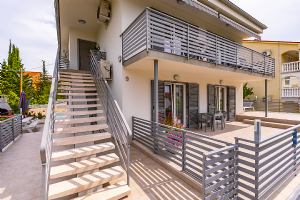 Apartmani Pivas ,otok Krk,Malinska